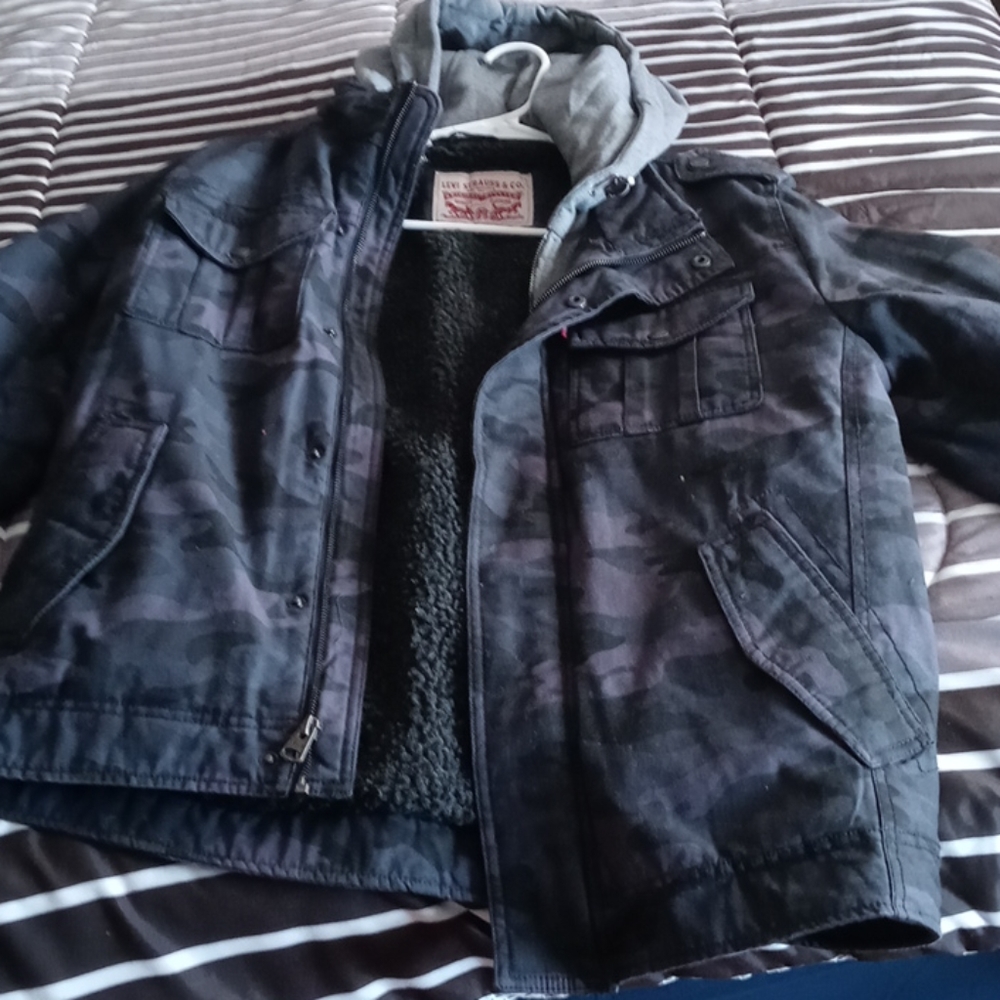 Levi's camouflage jean jacket with zip out hoodie